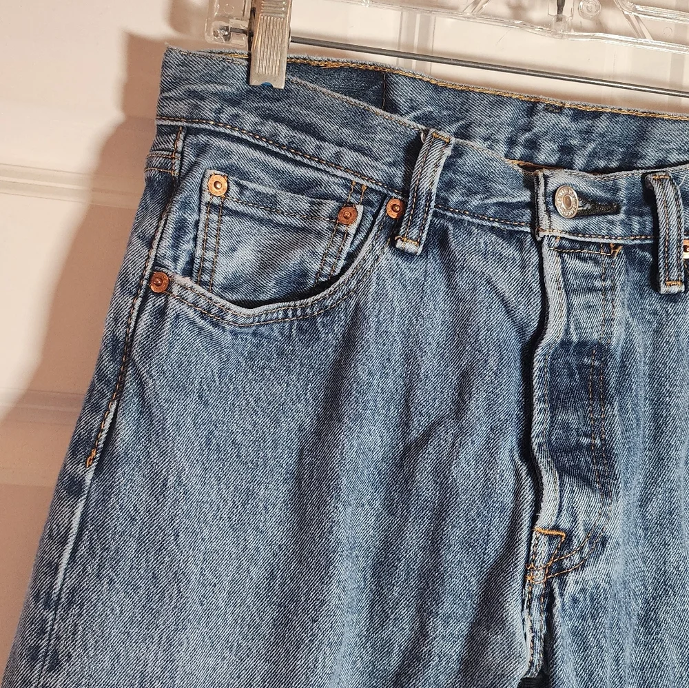 Levis 501 Classic Men's Blue Denim Jeans 30 X 30 Minor Flaw
